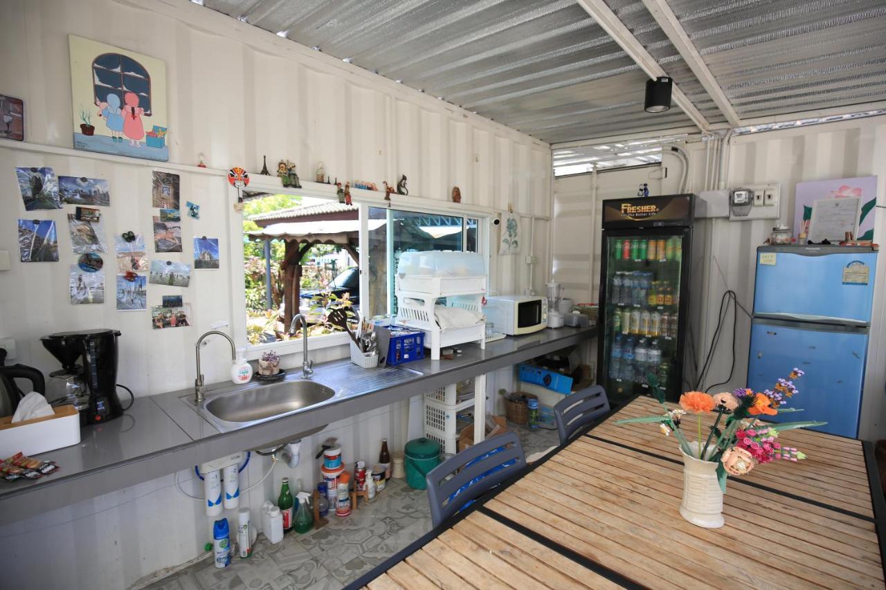 Ferienwohnung Day Off House Chiang Mai Near Walking Street Exterior foto